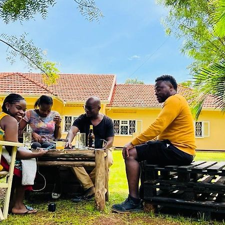 Buutu Nest Bed & Breakfast Jinja Exterior photo